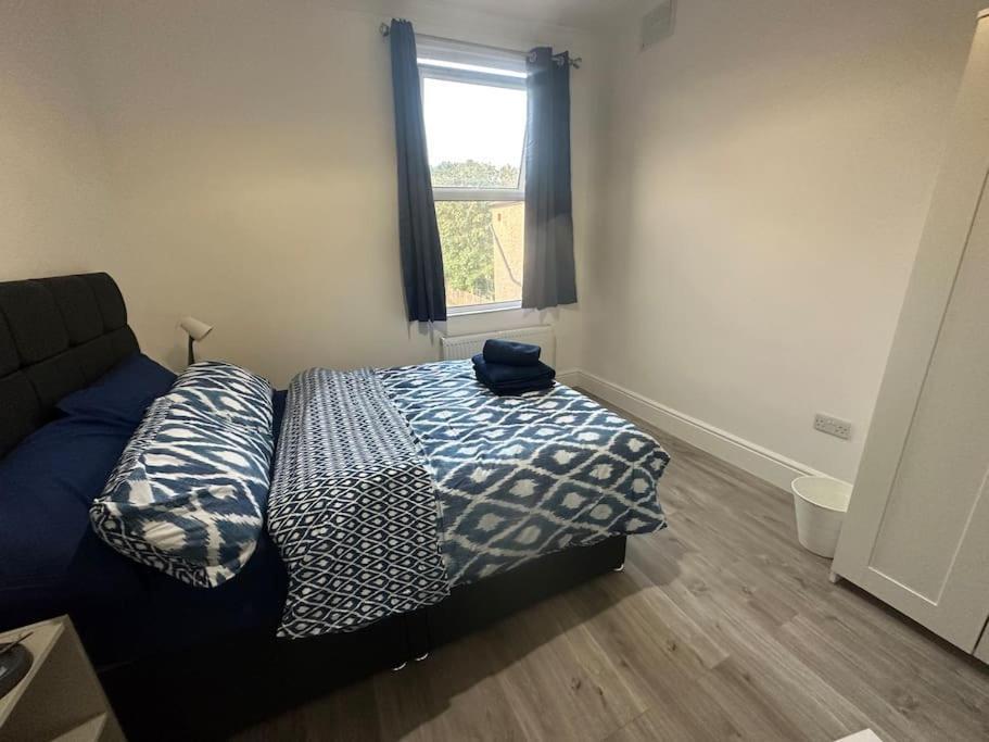 Modern 2 Bedroom Flat, Se6 Catford Exterior photo